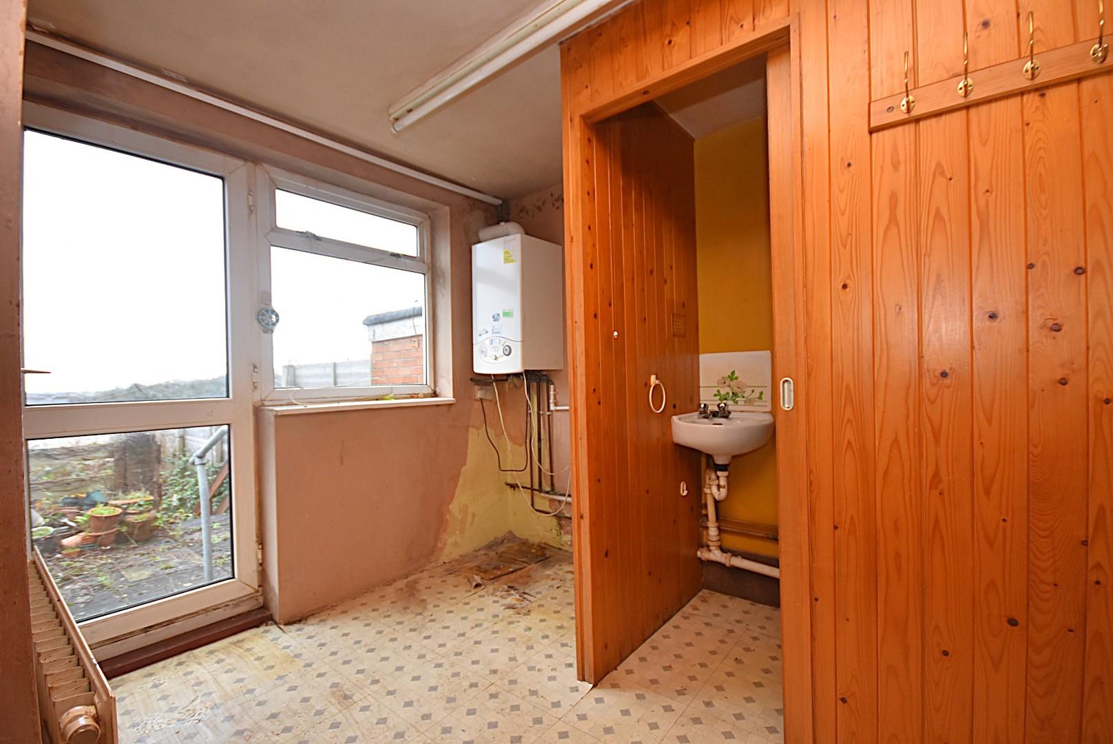 6 Heath Avenue, Penarth, CF64 2QZ